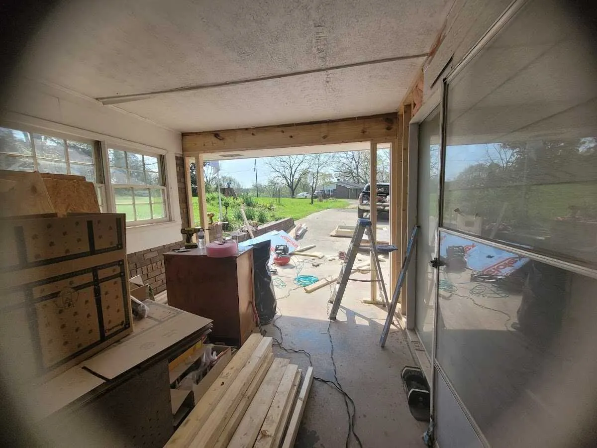 Air movers and dehumidifier for Drying & Dehumidification in Clawson